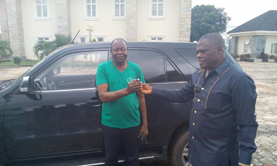 Innoson Gives Out Brand New IVM G5 and Salary For Life